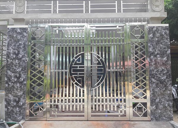 Tham khảo top 5 xu hướng cổng inox đẹp 4 gia cua cong | Inox dân dụng Toán Huệ