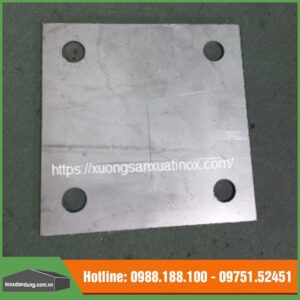 Báo gia mặt bích inox vuông