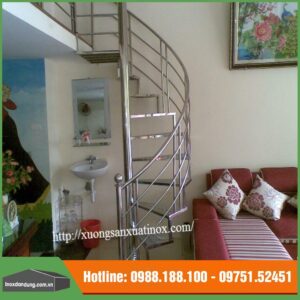 Cầu thang tay vịn inox