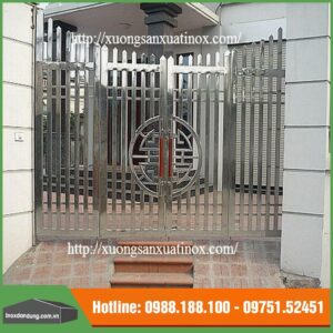 Cổng inox 4 cánh gia đình