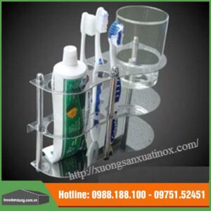 Để cốc inox vệ sinh