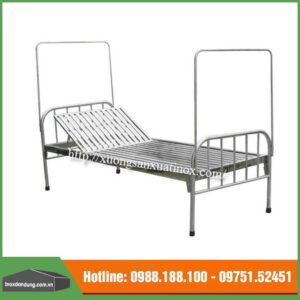 Giường inox trong bệnh viện