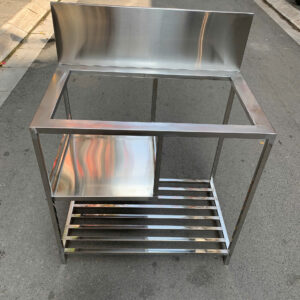 Kệ bếp từ inox theo yêu cầu